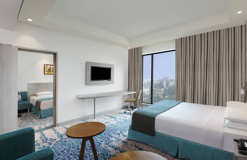 Kolkata Hotel | Holiday Inn Express Kolkata Airport by IHG