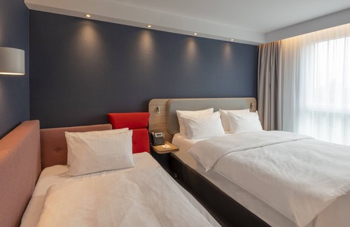 Fischeln Hotel | Holiday Inn Express Krefeld - Dusseldorf by IHG