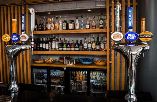 Leeds Hotel | Holiday Inn Express Leeds City Centre - Armouries by IHG