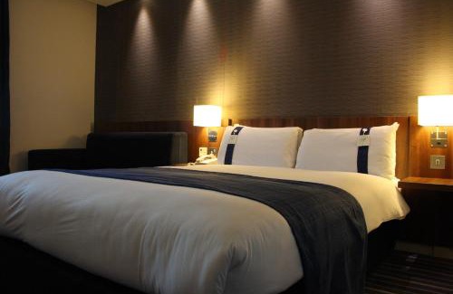 Stratford and New Town Hotel | Holiday Inn Express London Stratford by IHG