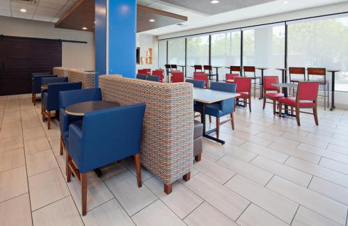 Los Angeles Hotel | Holiday Inn Express Los Angeles LAX Airport by IHG
