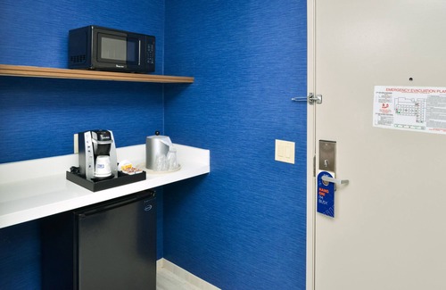 Westlake Hotel | Holiday Inn Express Los Angeles Downtown West by IHG