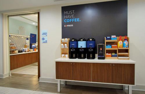 Lynchburg Hotel | Holiday Inn Express Lynchburg by IHG
