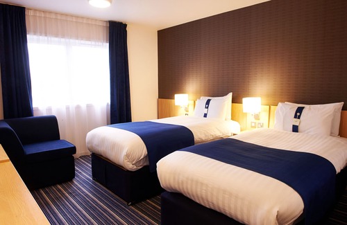 Broadheath Hotel | Holiday Inn Express Manchester Airport by IHG