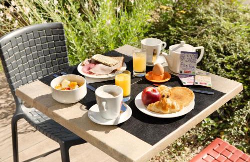 Vitrolles Hotel | Holiday Inn Express - Marseille Airport by IHG