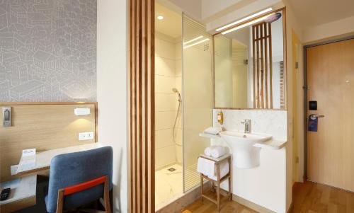 Nashik Hotel | Holiday Inn Express Nashik Indira Nagar by IHG