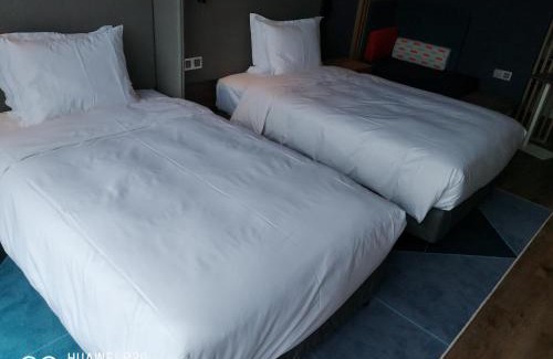 Chengdu Hotel | Holiday Inn Express Pengzhou Downtown by IHG
