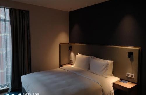 Chengdu Hotel | Holiday Inn Express Pengzhou Downtown by IHG