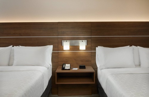 West Pensacola Hotel | Holiday Inn Express Pensacola West - Navy Base by IHG