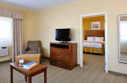 Essington Hotel | Holiday Inn Express Philadelphia Airport by IHG