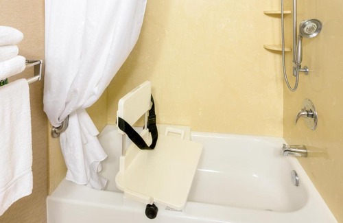 Roseburg Hotel | Holiday Inn Express Roseburg by IHG