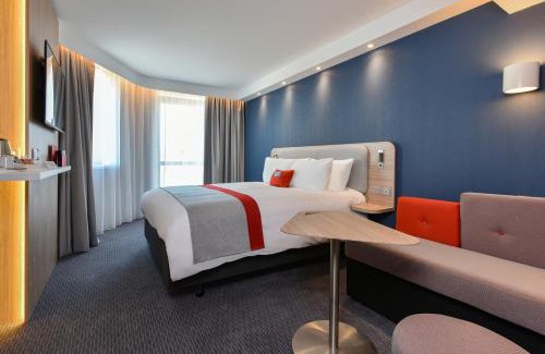 Quartier Saint-Clement - Jardin des Plantes Hotel | Holiday Inn Express - Rouen Centre - Rive Gauche by IHG