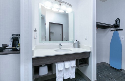 Spokane Valley Hotel | Holiday Inn Express Spokane-Valley by IHG
