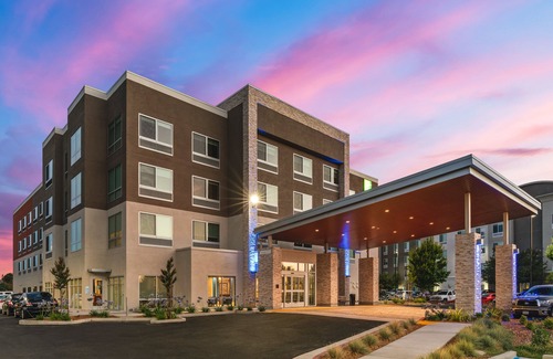 Fairfield Hotel | Holiday Inn Express & Suites Suisun City by IHG