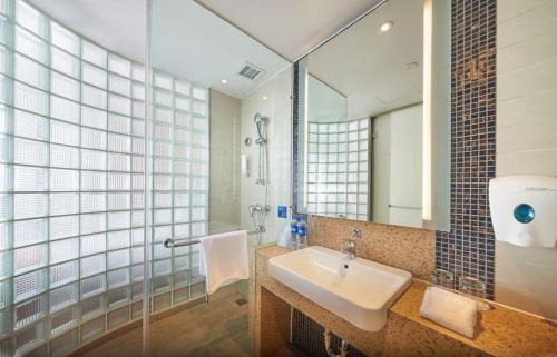 Jiading Hotel | Holiday Inn Express Shanghai Jiading Industry Park by IHG