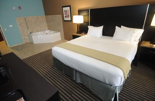 Somerset Hotel | Holiday Inn Express Somerset by IHG