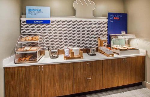 Roads End Hotel | Holiday Inn Express & Suites Lincoln City by IHG