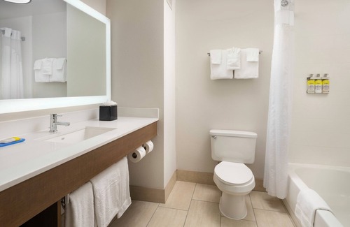 Olive Branch Hotel | Holiday Inn Express & Suites Olive Branch by IHG