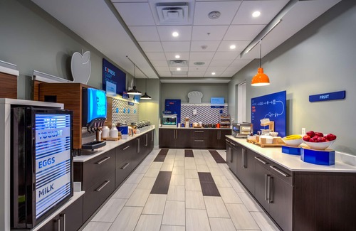 Reedsville Hotel | Holiday Inn Express & Suites Reedsville - State Coll Area by IHG