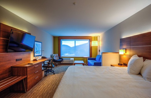 Reedsville Hotel | Holiday Inn Express & Suites Reedsville - State Coll Area by IHG