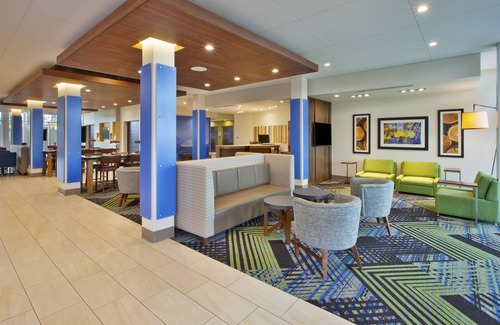 South Hill Hotel | Holiday Inn Express & Suites South Hill by IHG