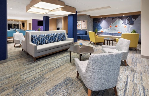 Waynesboro Hotel | Holiday Inn Express & Suites Waynesboro East by IHG