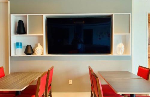 Middletown Hotel | Holiday Inn Express & Suites - Middletown by IHG