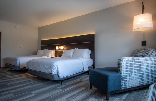 Tonawanda Hotel | Holiday Inn Express & Suites Tonawanda - Buffalo Area by IHG