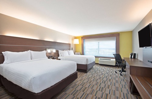 Uniontown Hotel | Holiday Inn Express & Suites Uniontown by IHG