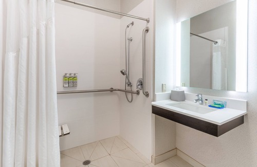 White Haven Hotel | Holiday Inn Express & Suites White Haven - Poconos by IHG