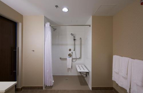 Terra Nova Hotel | Holiday Inn Express & Suites St. John's Airport by IHG