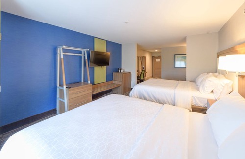 Jamestown Hotel | Holiday Inn Express & Suites Jamestown by IHG