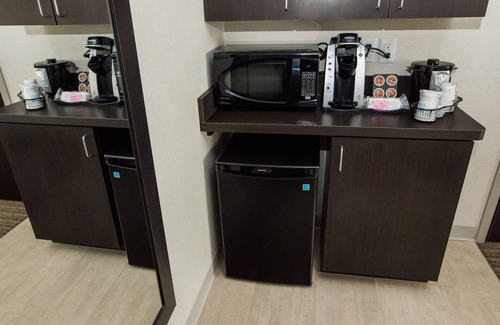 Marietta Hotel | Holiday Inn Express & Suites Marietta by IHG
