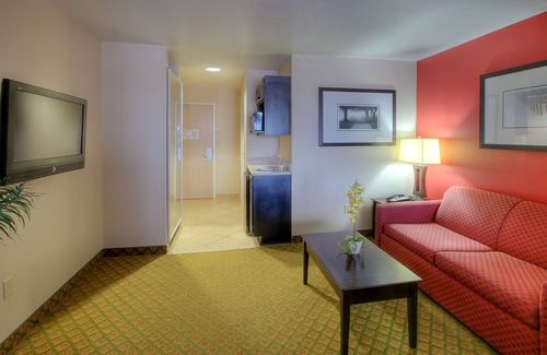 Tucumcari Hotel | Holiday Inn Express & Suites Tucumcari by IHG