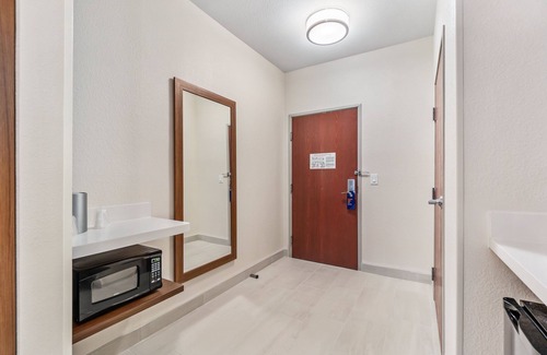 Van Buren Hotel | Holiday Inn Express Suites Van Buren-Ft Smith Area by IHG