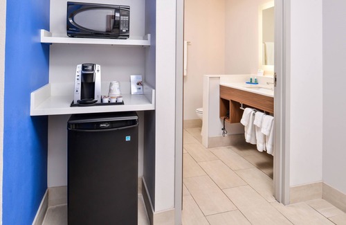 Van Horn Hotel | Holiday Inn Express & Suites Van Horn by IHG