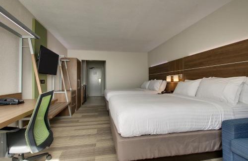 Wapakoneta Hotel | Holiday Inn Express & Suites Wapakoneta by IHG