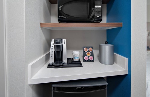 Elkhorn Hotel | Holiday Inn Express & Suites Elkhorn - Lake Geneva Area by IHG