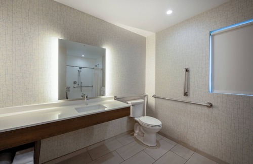 Gilbert Hotel | Holiday Inn Express & Suites Gilbert Mesa Gateway Airport by IHG