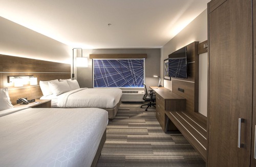 Deer Valley Hotel | Holiday Inn Express & Suites Phoenix North - Happy Valley by IHG