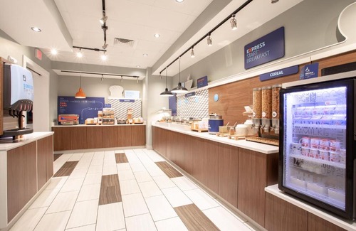 Sterling Hotel | Holiday Inn Express & Suites - Sterling by IHG