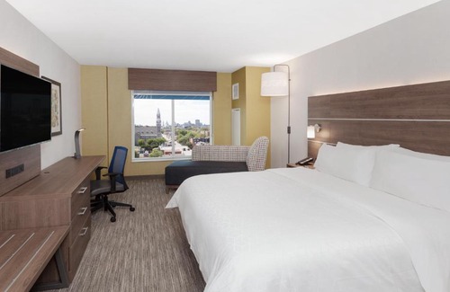 Lowertown Hotel | Holiday Inn Express & Suites Downtown Ottawa East by IHG
