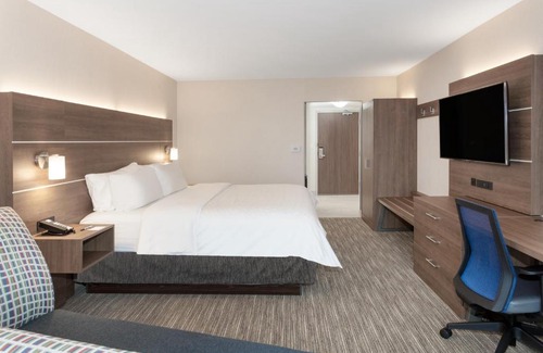 Lowertown Hotel | Holiday Inn Express & Suites Downtown Ottawa East by IHG