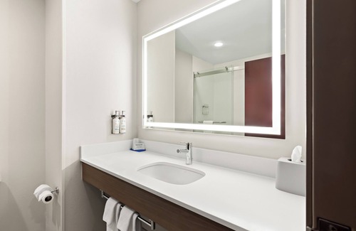 Perry Hotel | Holiday Inn Express & Suites Perry by IHG