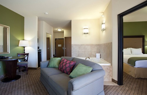 Silt Hotel | Holiday Inn Express & Suites Silt-Rifle by IHG