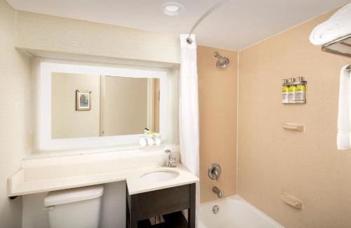 Parole Hotel | Holiday Inn Express & Suites Annapolis by IHG