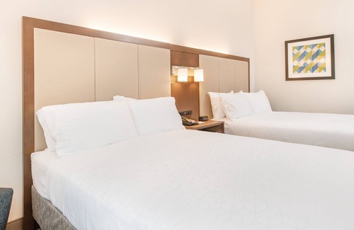 Harbison Hotel | Holiday Inn Express & Suites Columbia-I-26 @ Harbison Blvd by IHG