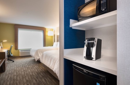 Keizer Hotel | Holiday Inn Express & Suites Salem North - Keizer by IHG