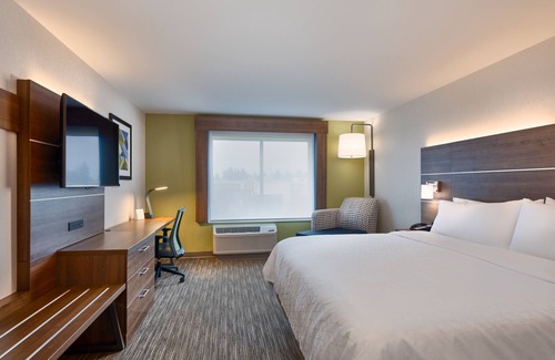 Keizer Hotel | Holiday Inn Express & Suites Salem North - Keizer by IHG