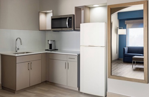 Leesburg Hotel | Holiday Inn Express & Suites Leesburg - Historic District by IHG